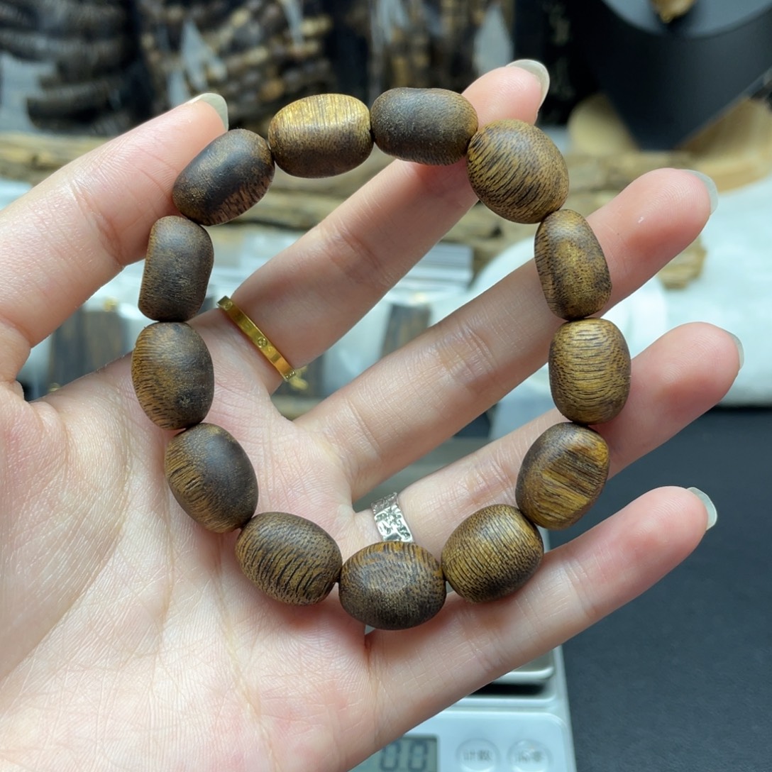 沉香碎屑沉香海南白棋留疤12