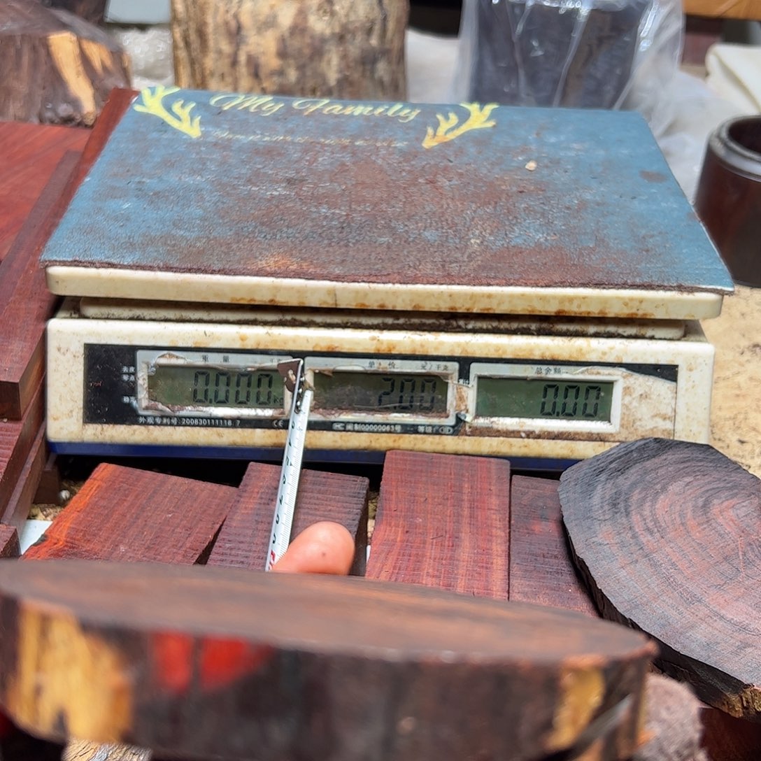 ᗊ***檀香紫檀（小叶紫檀）