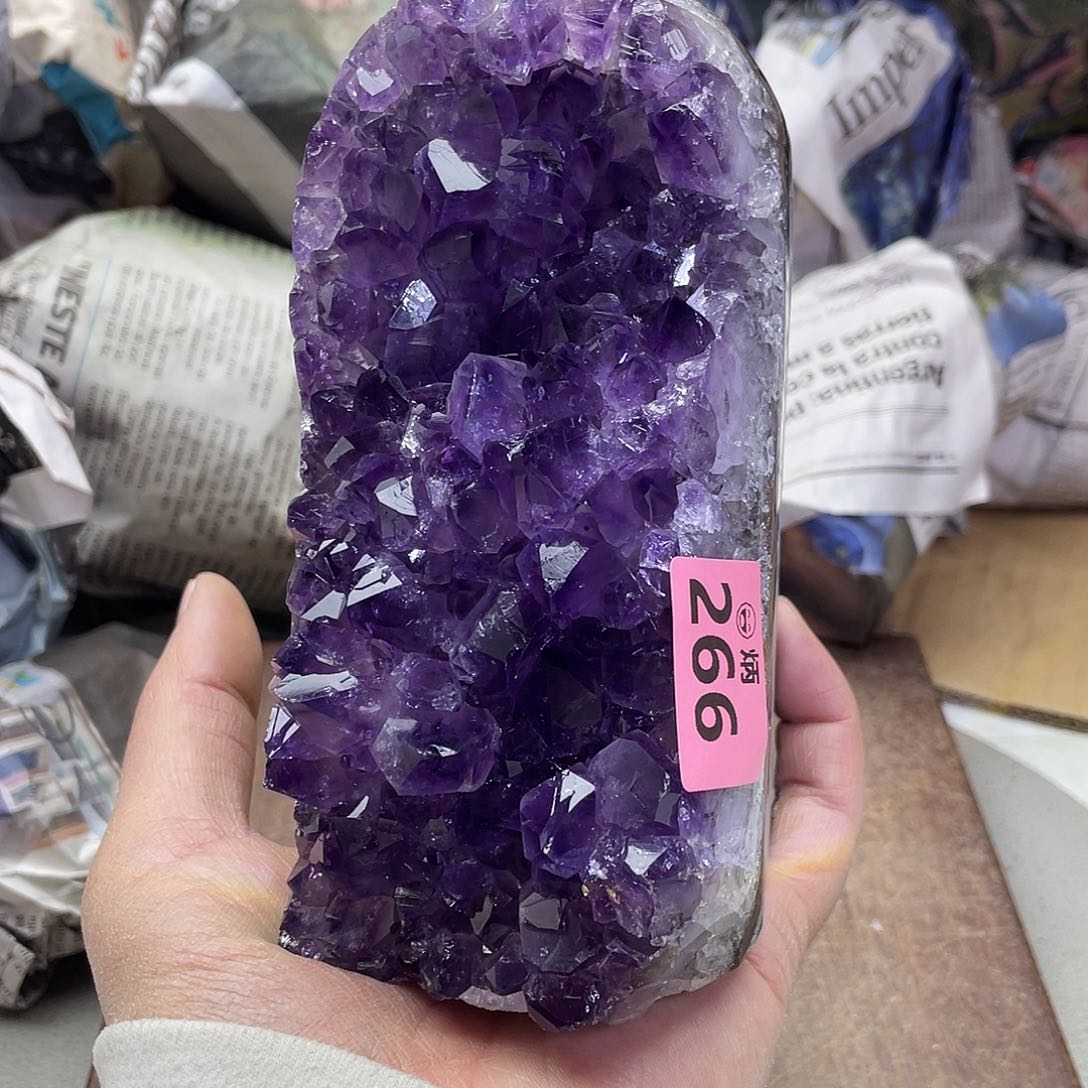 水晶大型摆件（非配饰）未镶嵌