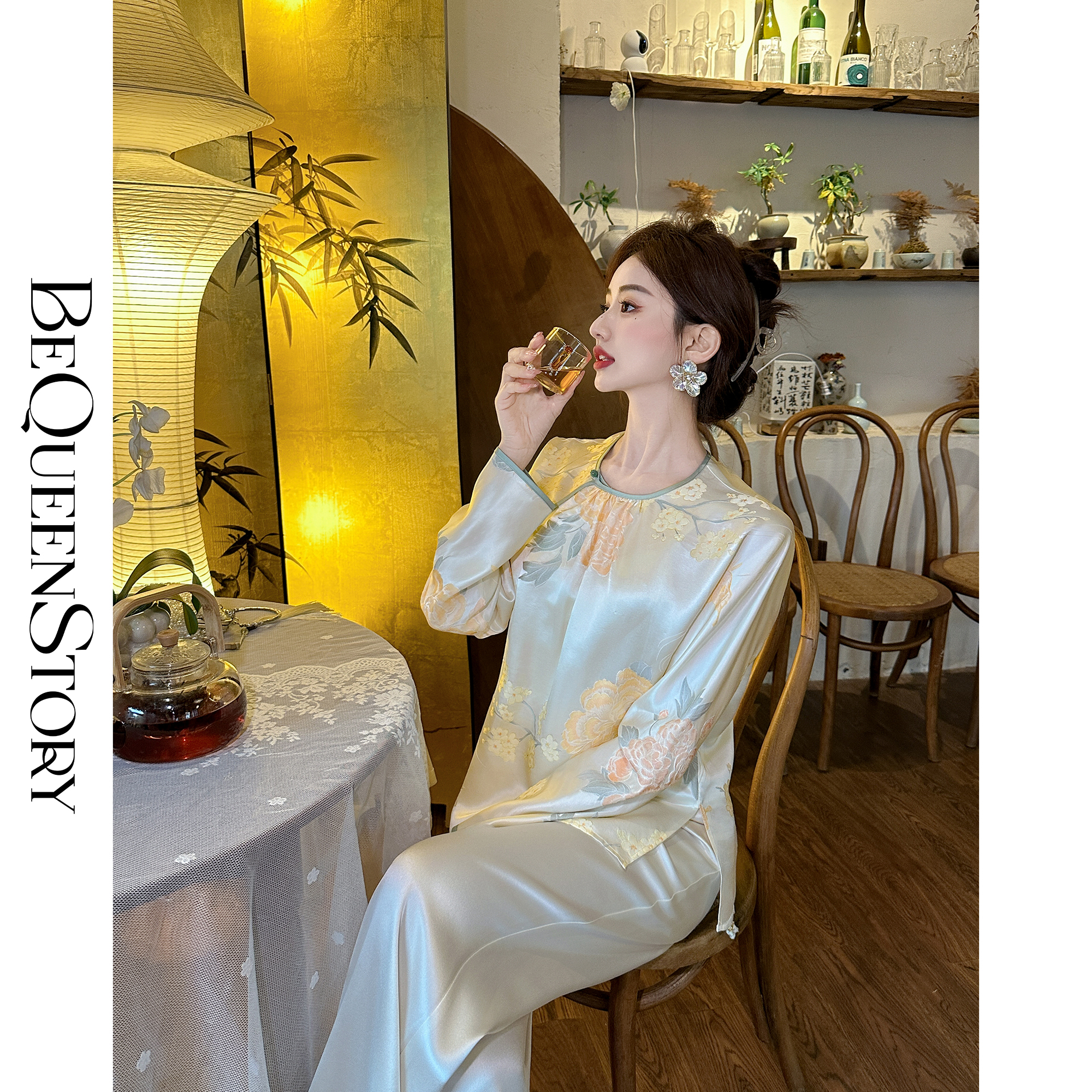 余潇潇【清泉牡丹】新中式圆领莲花扣牡丹提花桑蚕丝国风上