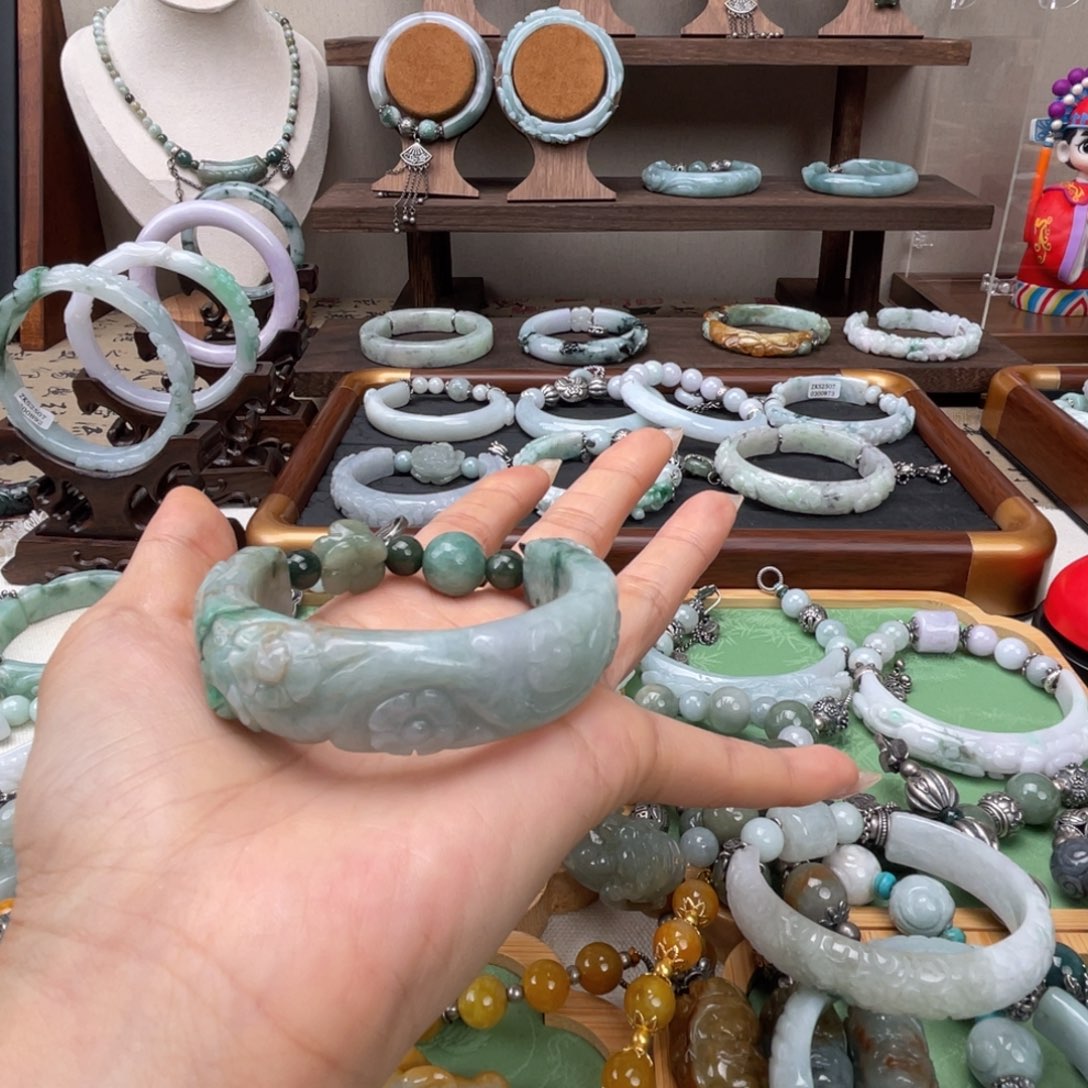 ℋ***࿐未镶嵌手链翡翠翡翠手镯