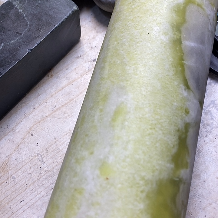 透闪石质玉珠宝半成品未镶嵌