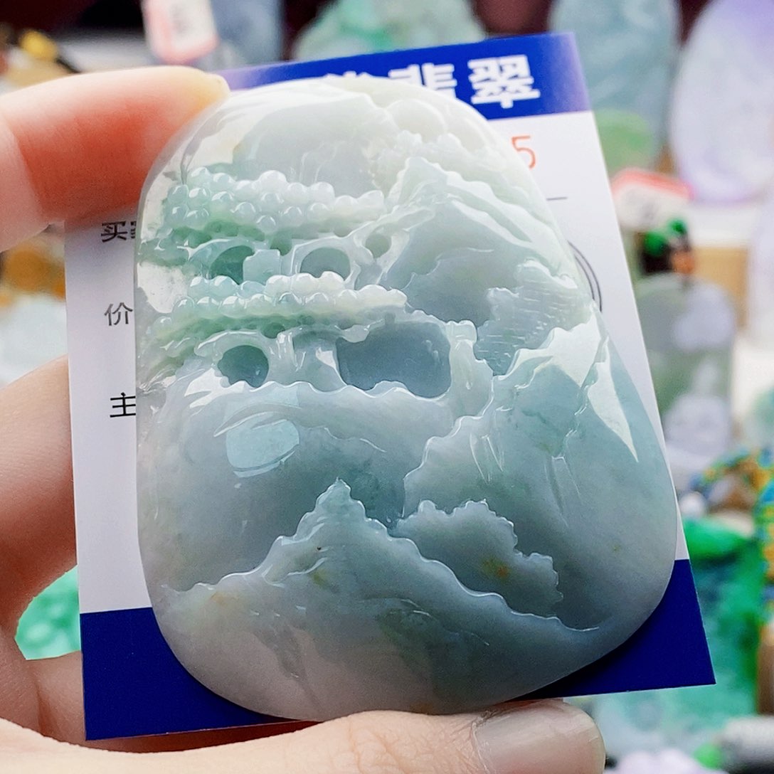 吊坠(不含链)未镶嵌翡翠