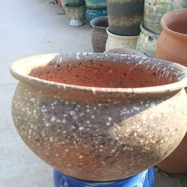 红陶口30高18瑕疵