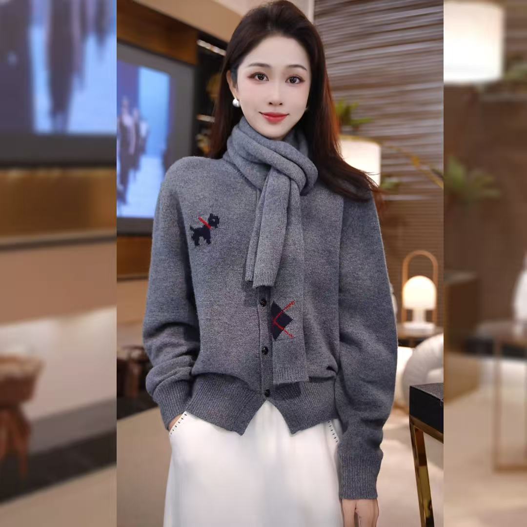 【林雪雪】织秋秋冬新款圣诞氛围围巾搭配提花小狗针织衫113590