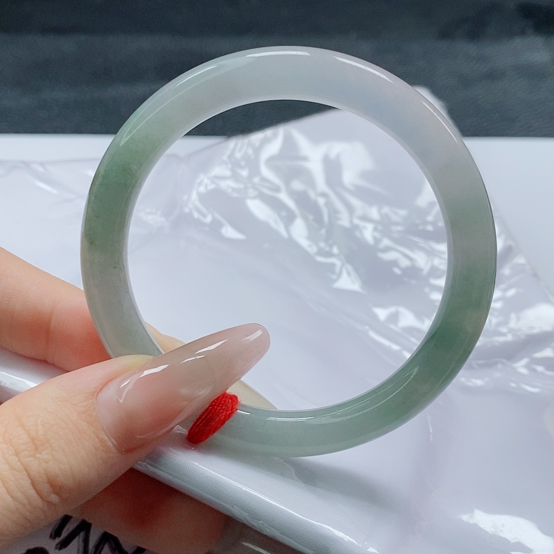 【闪购商品】未镶嵌手镯（圆镯）翡翠409号