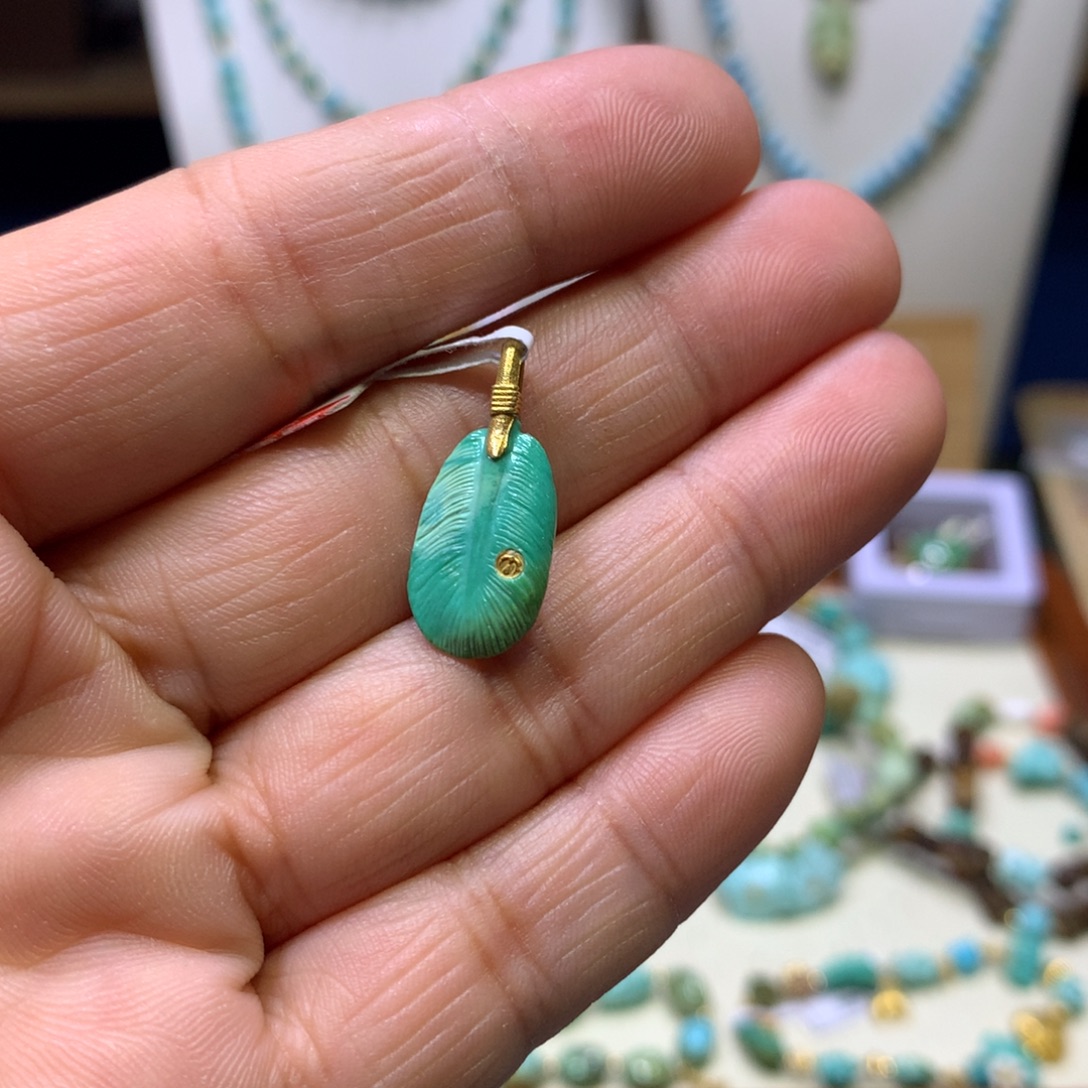 绿松石18K金镶嵌挂件