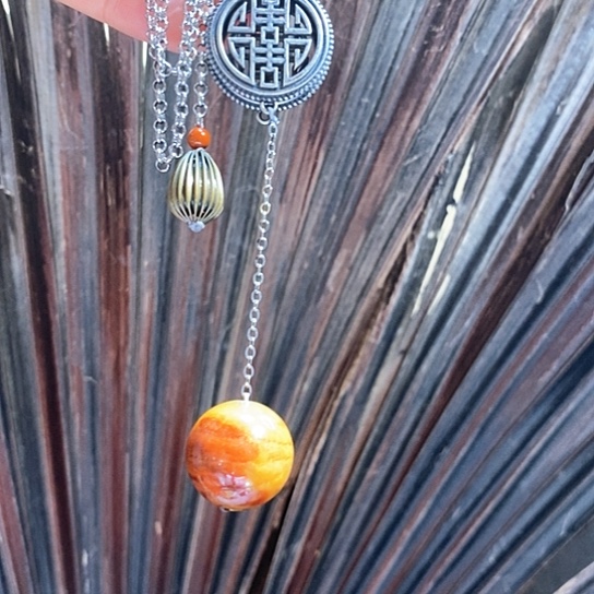 石英岩玉未镶嵌颈饰