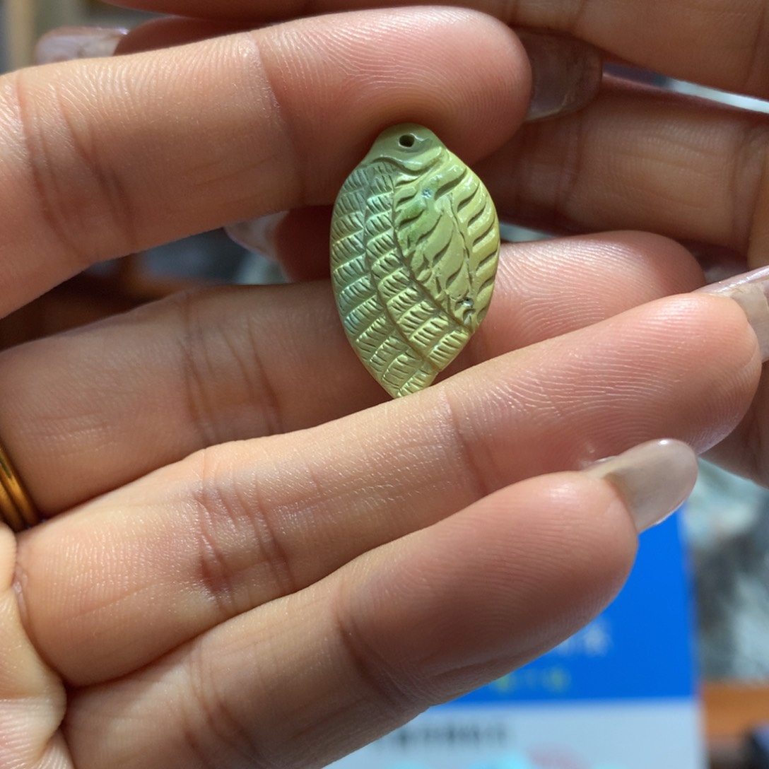 绿松石配饰未镶嵌