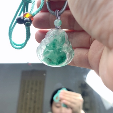 石英质玉颈饰未镶嵌