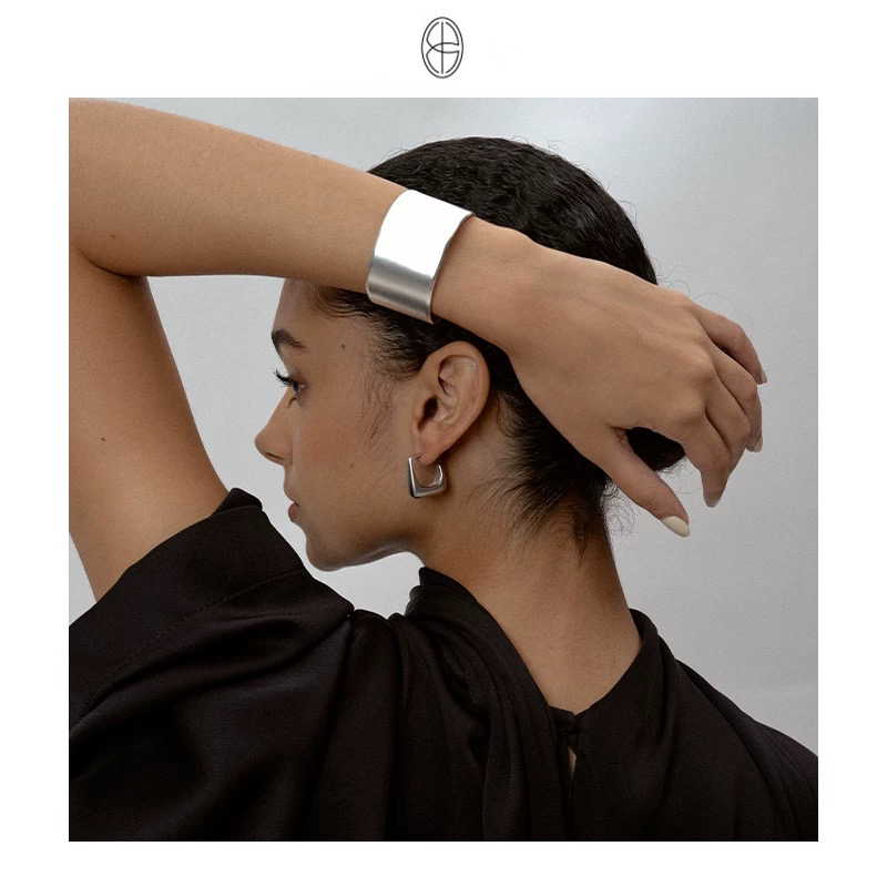 烙哥2025春夏足银Circlet手镯女 原创开口素圈轻奢百搭银手环