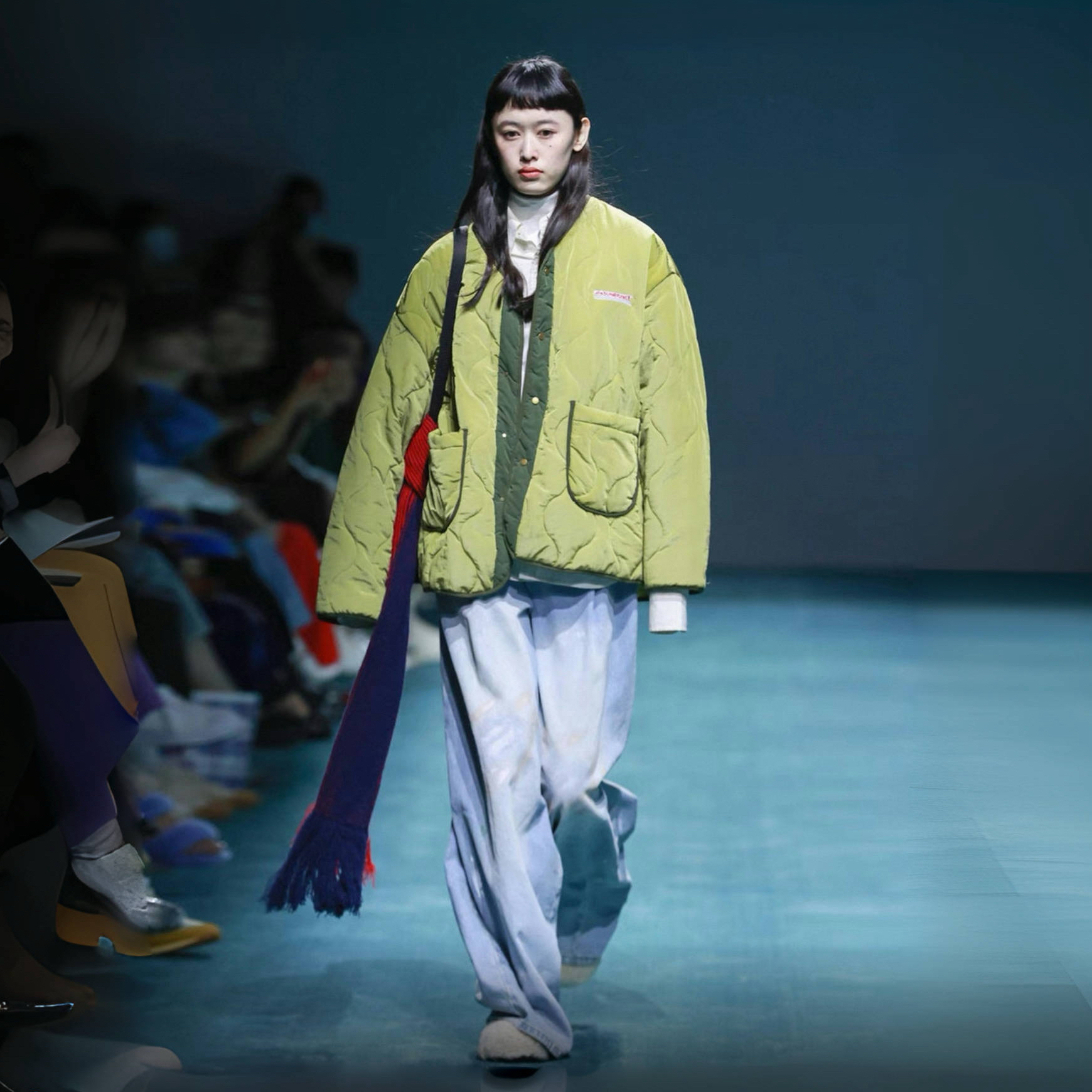 2968潮专属 秀场国潮刺绣亮片棉服 棉衣