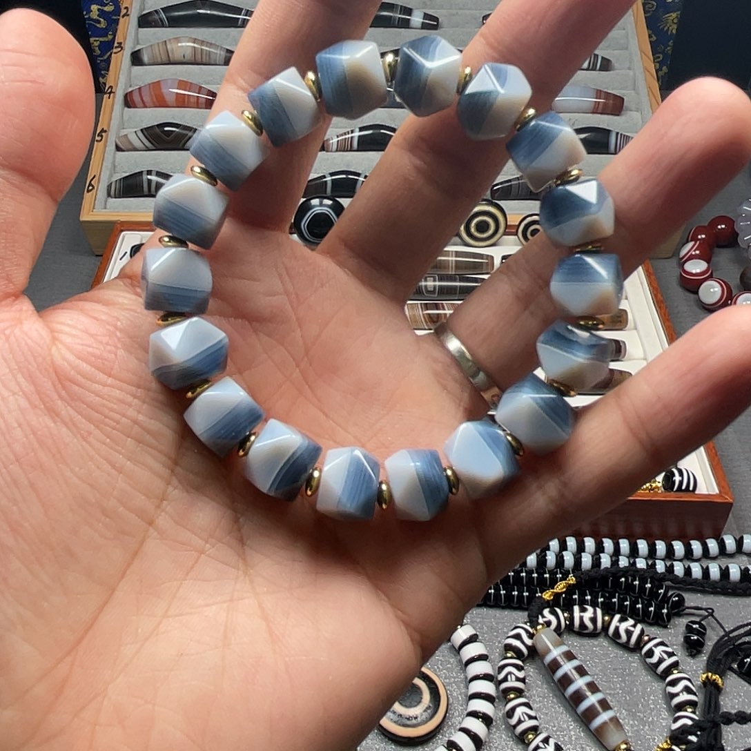 玛瑙/玉髓手串未镶嵌