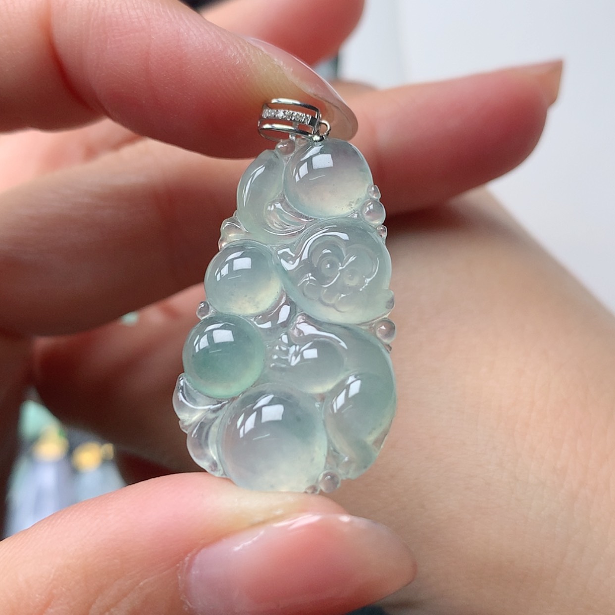 【闪购商品】翡翠18K金镶嵌吊坠(赠链)