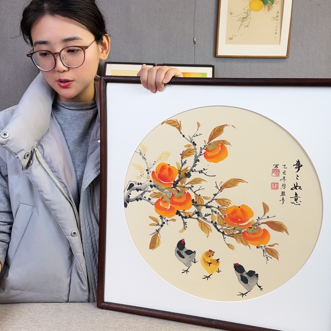 国画手绘带框尺寸： 53*53