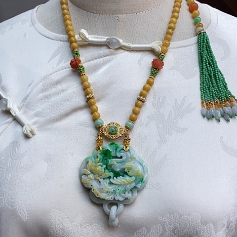 翡翠颈饰未镶嵌天然