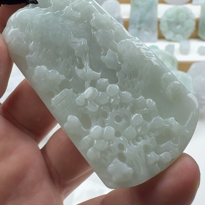 翡翠未镶嵌颈饰天然缅甸A货翡翠