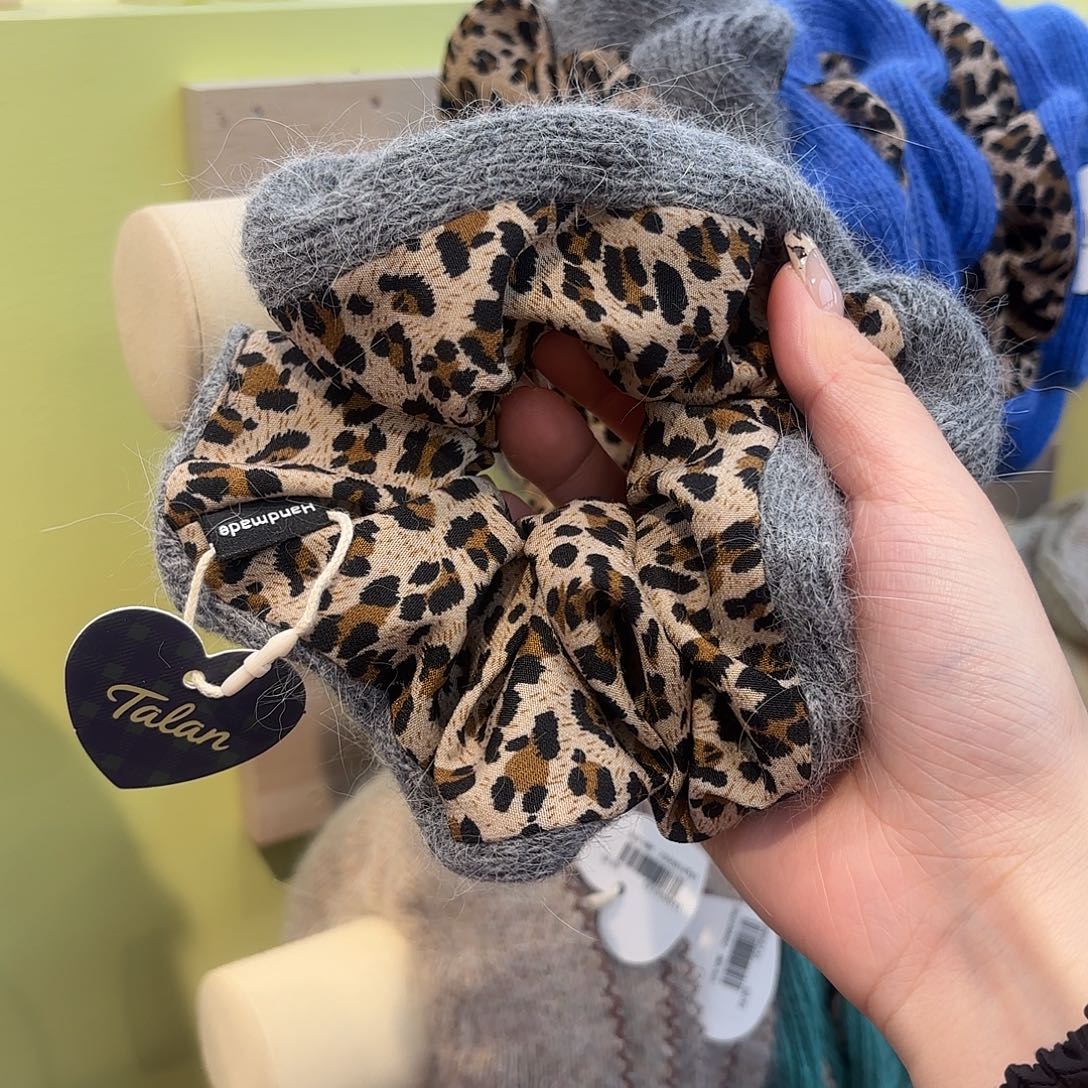 布艺非金属豹纹灰色