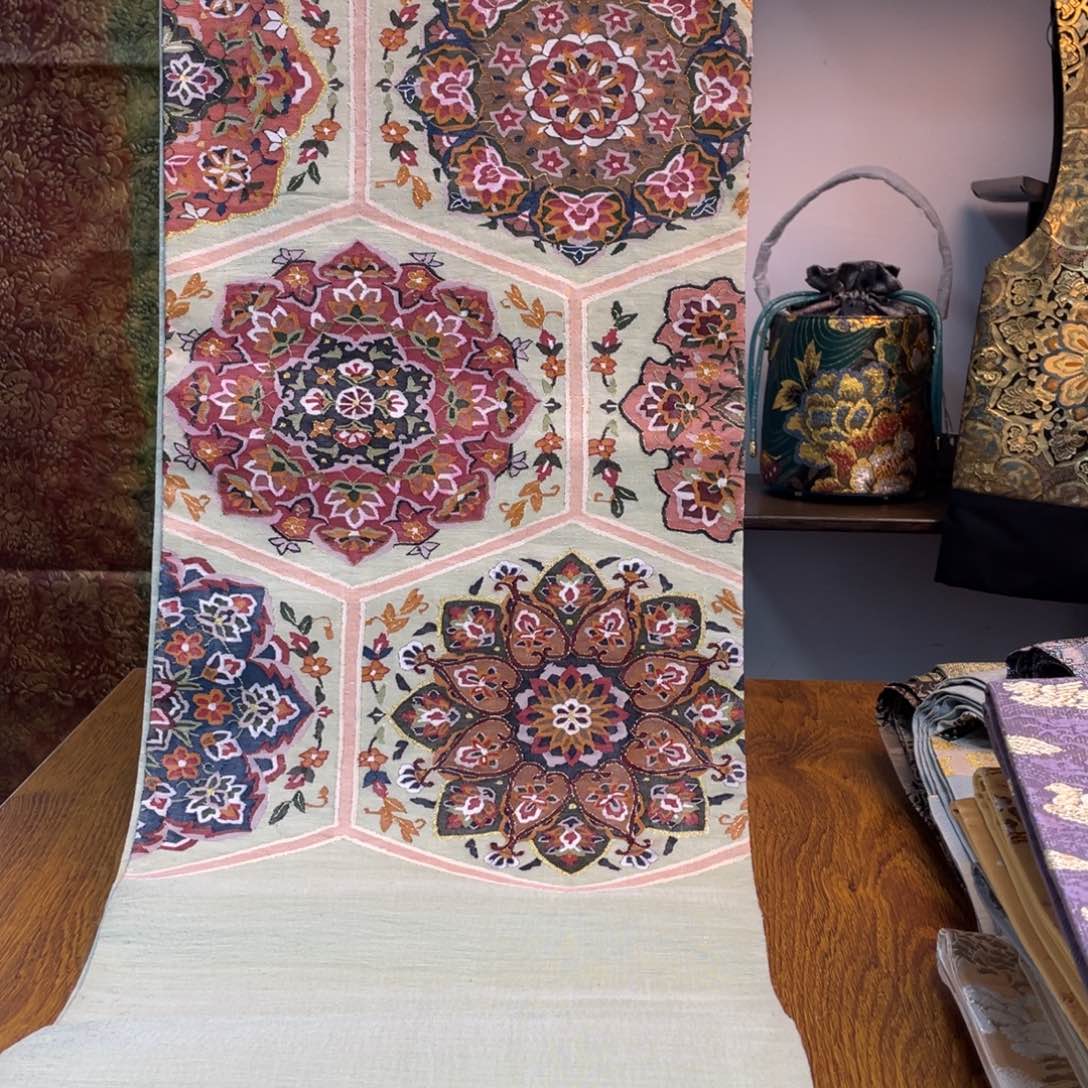 织绣织锦技艺高超的