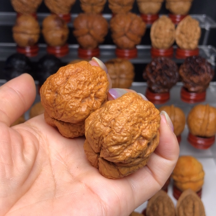 文玩核桃把件5金貔恘