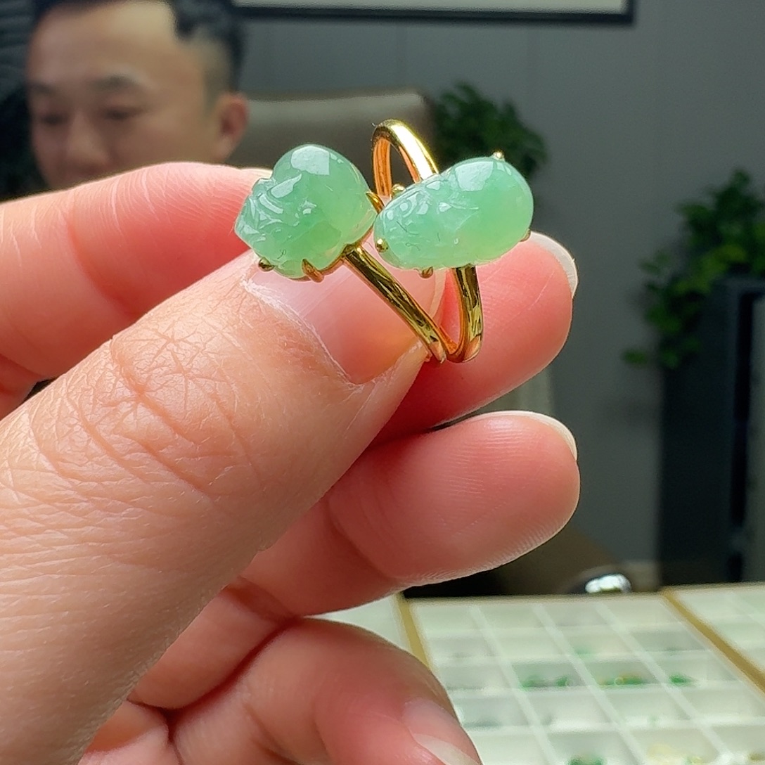 翡翠18K金镶嵌戒指多样性发货其一