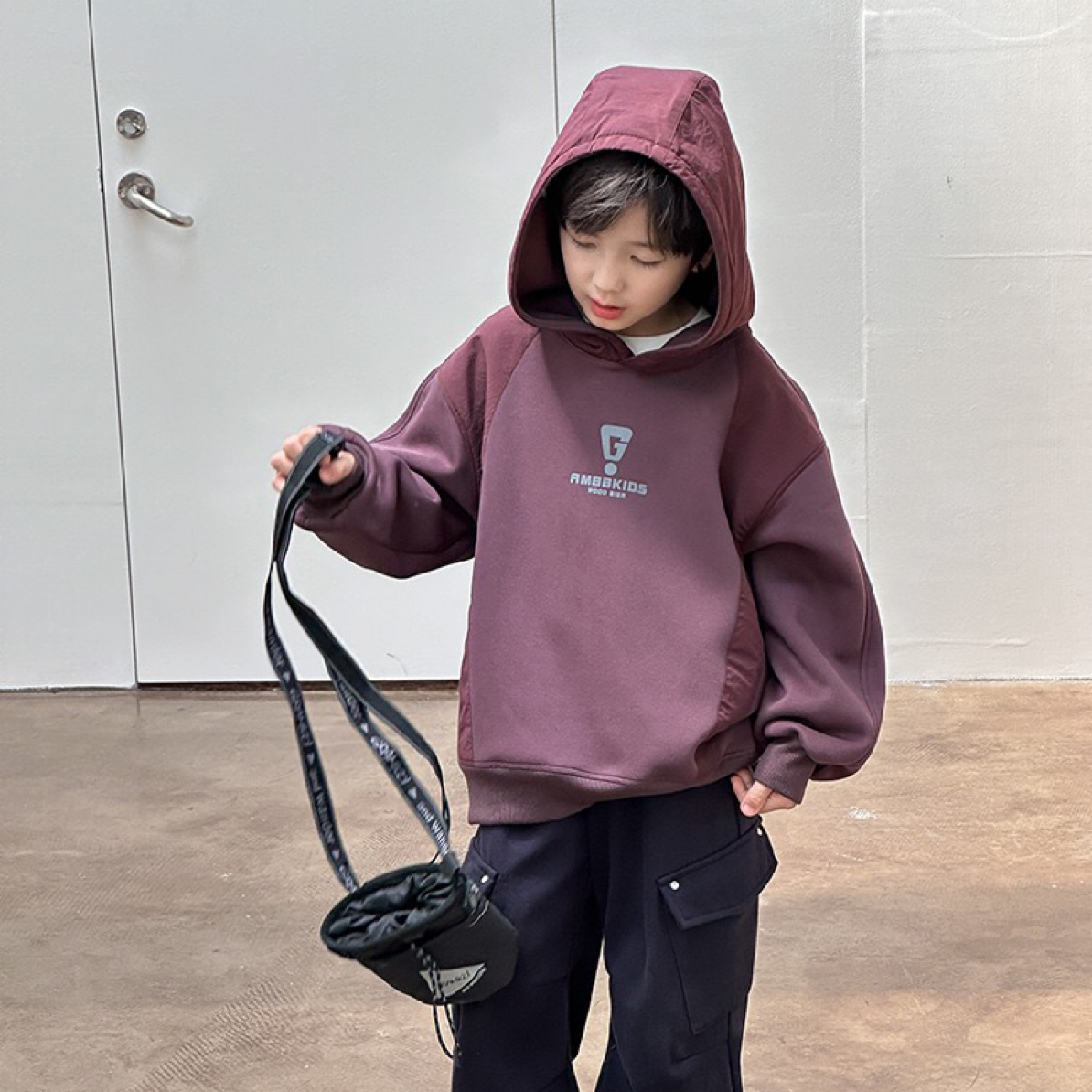 拉萨发货 2025冬儿童韩版加厚加绒拼色上衣潮童字母保暖连帽卫衣