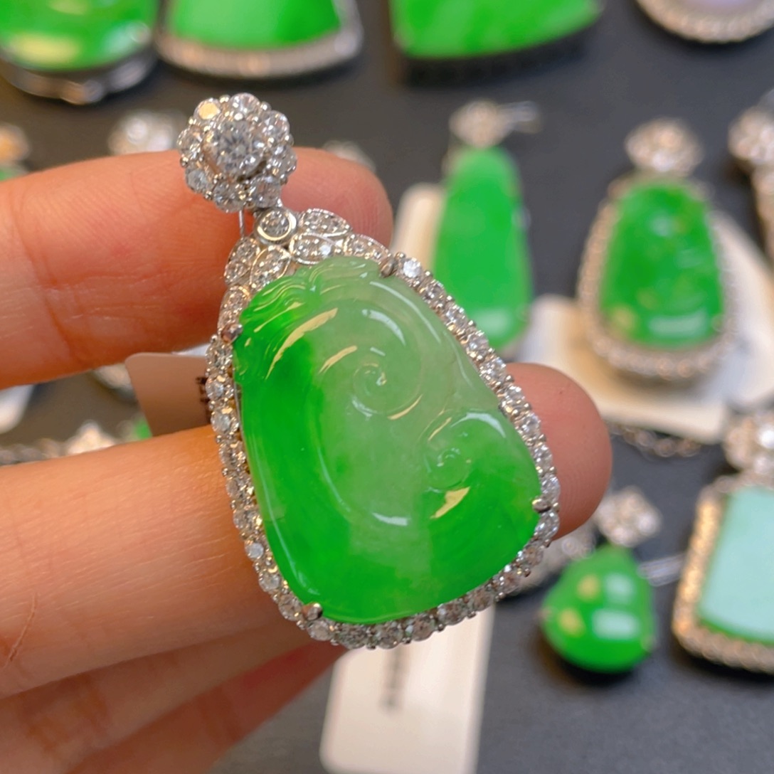 翡翠银S925镶嵌颈饰
