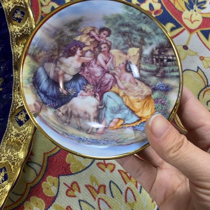 瓷片瑕疵2只………………………………