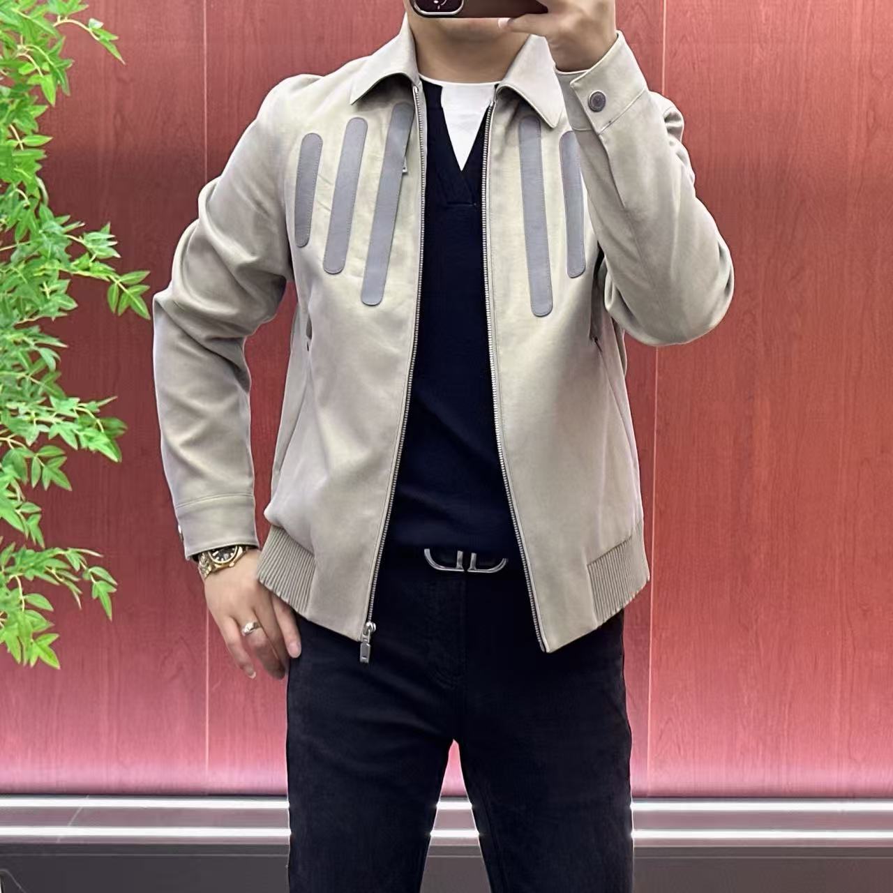 667206【杨会长男装】简约高定面料•秋季方领配皮条夹克外套•费雷
