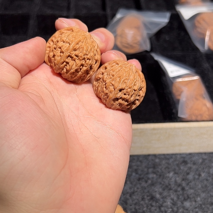 N***后吊坠猴头核桃怀柔山地磨盘