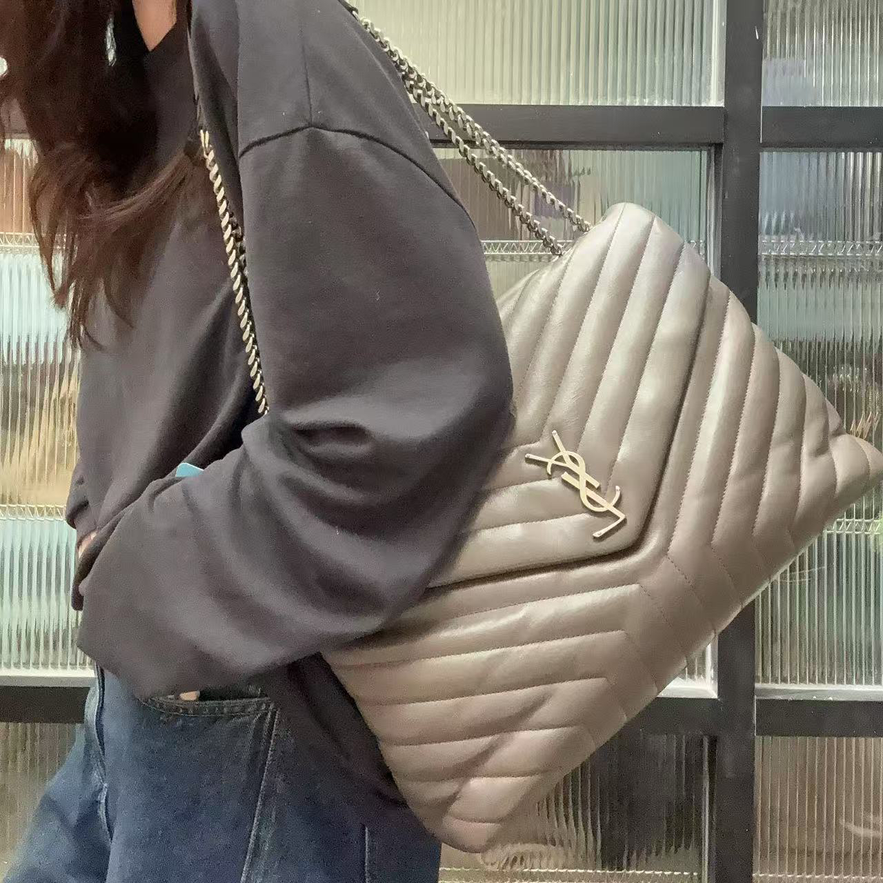 95新 YSL/圣罗兰 【蕾】 24 0294 灰色大号邮差包