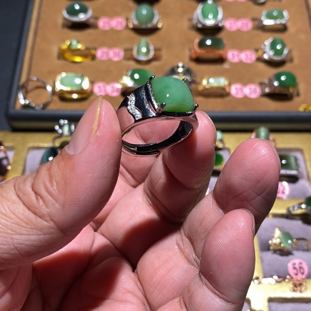 和田玉（碧玉）戒指未镶嵌