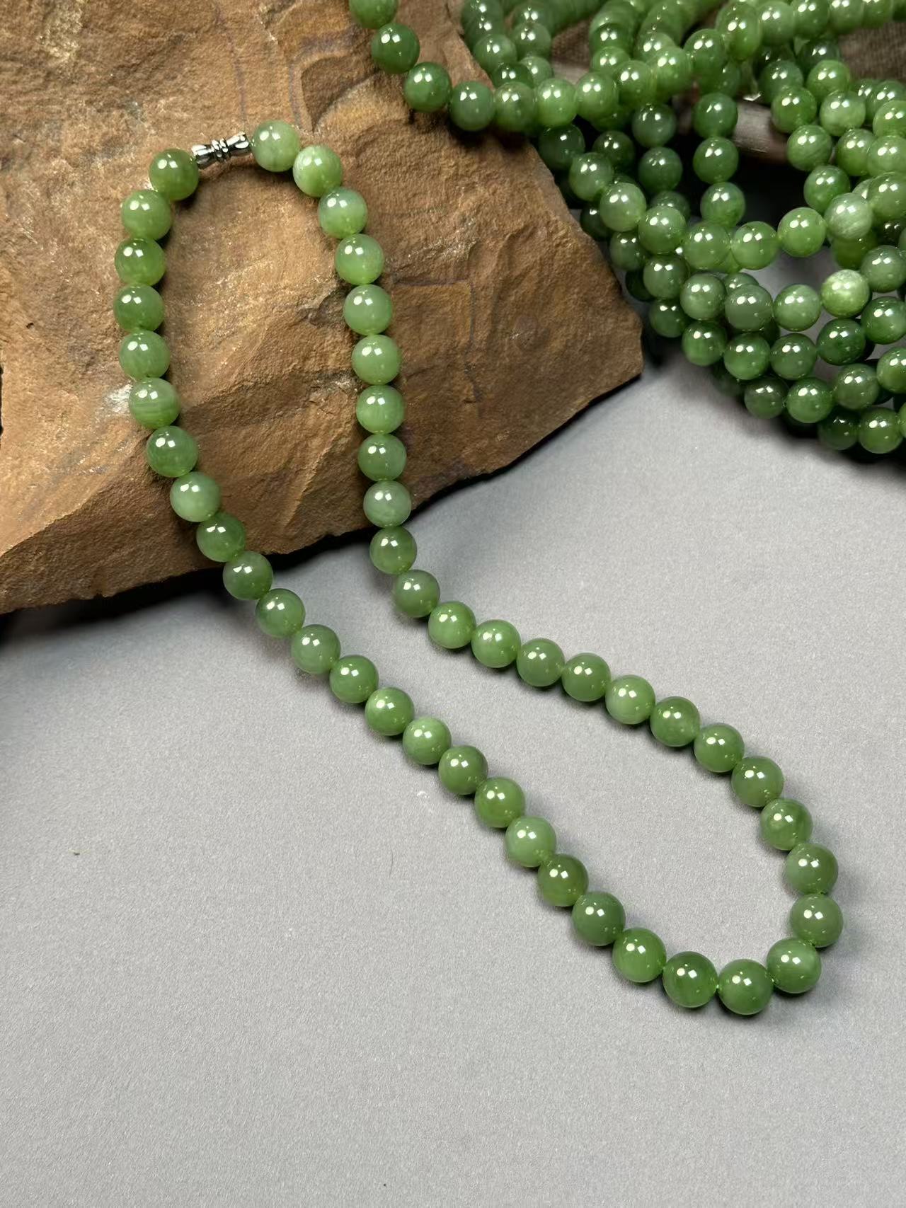 艾娅和田玉碧玉8mm精致款妈妈链