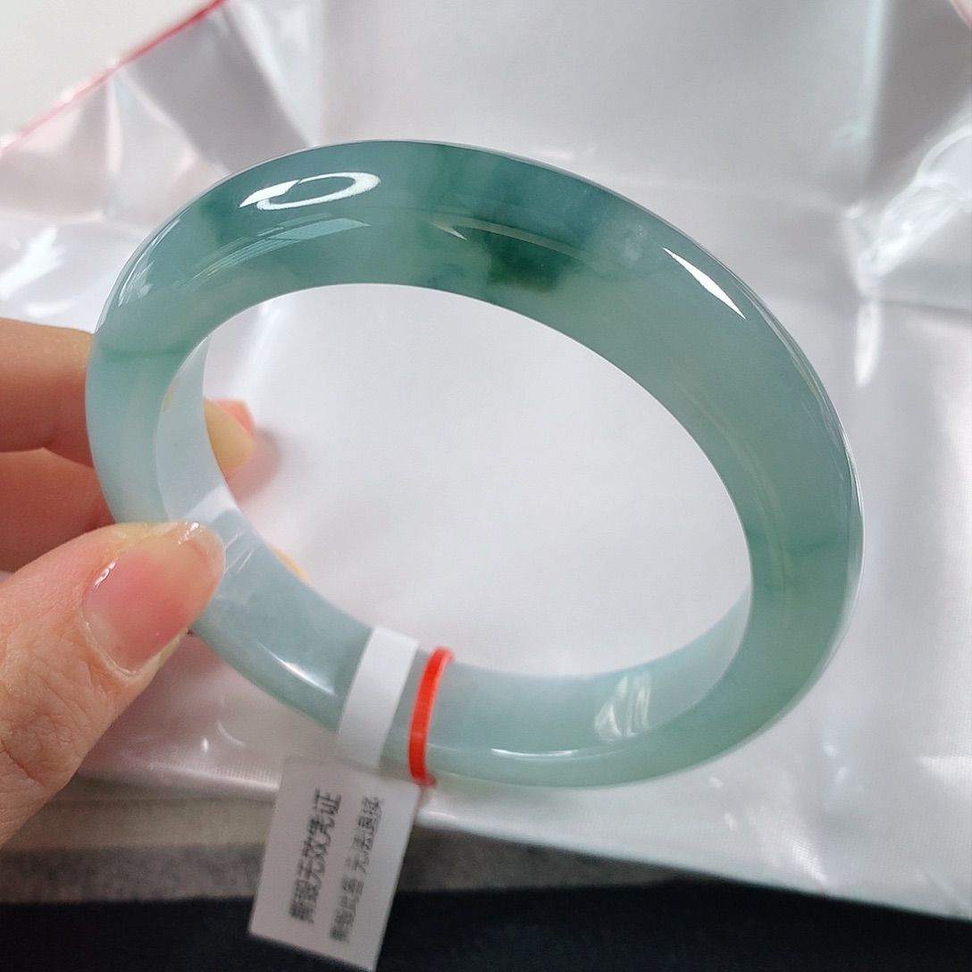 翡翠手镯未镶嵌 正圈①④⑨