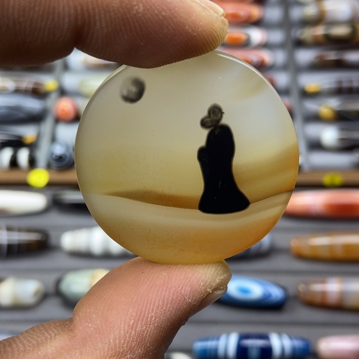 玛瑙/玉髓颈饰未镶嵌一***&