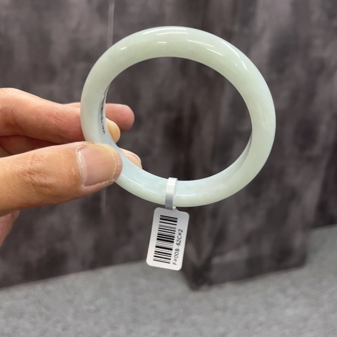 未镶嵌手镯翡翠邓*女手镯