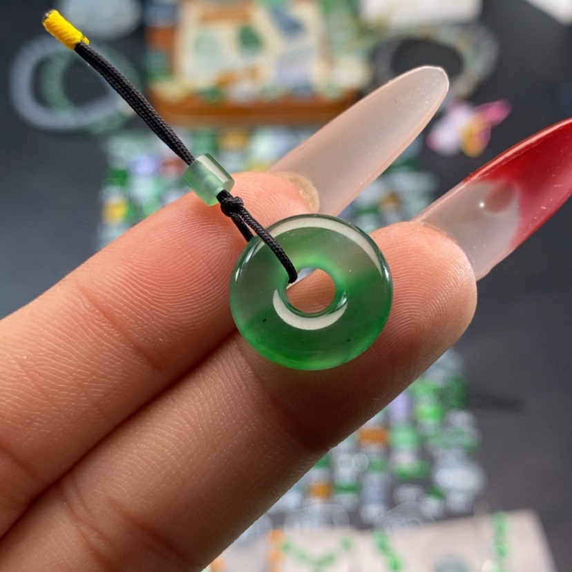 【闪购商品】翡翠挂件未镶嵌甜甜圈