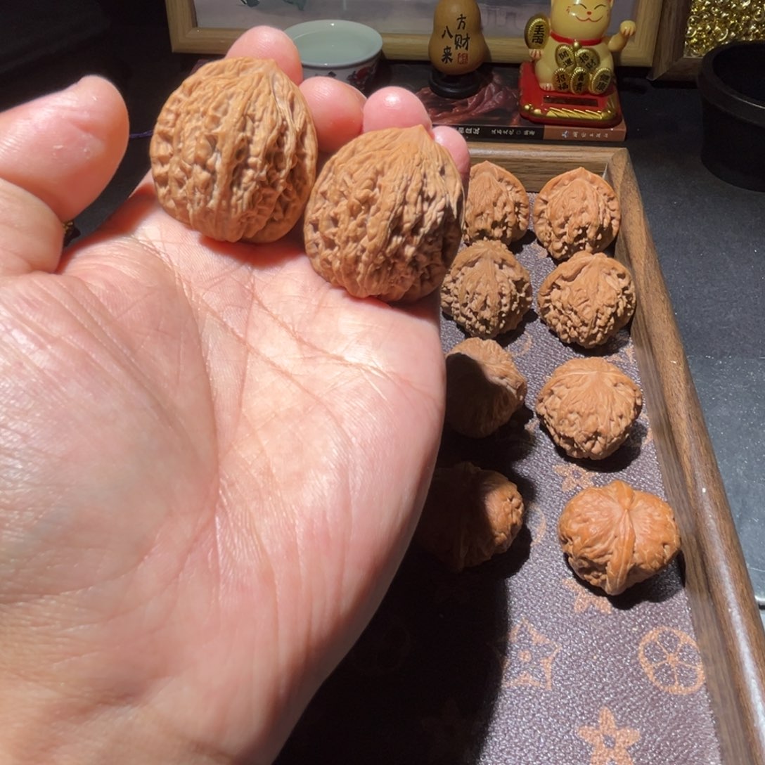 小***畅瑞麟文玩核桃麦穗虎头