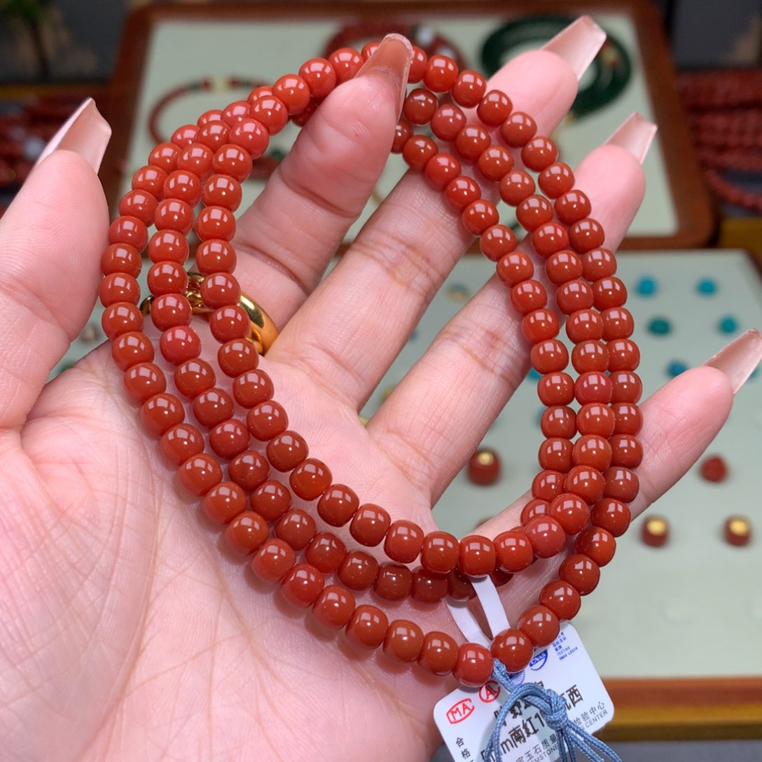 南红玛瑙颈饰未镶嵌