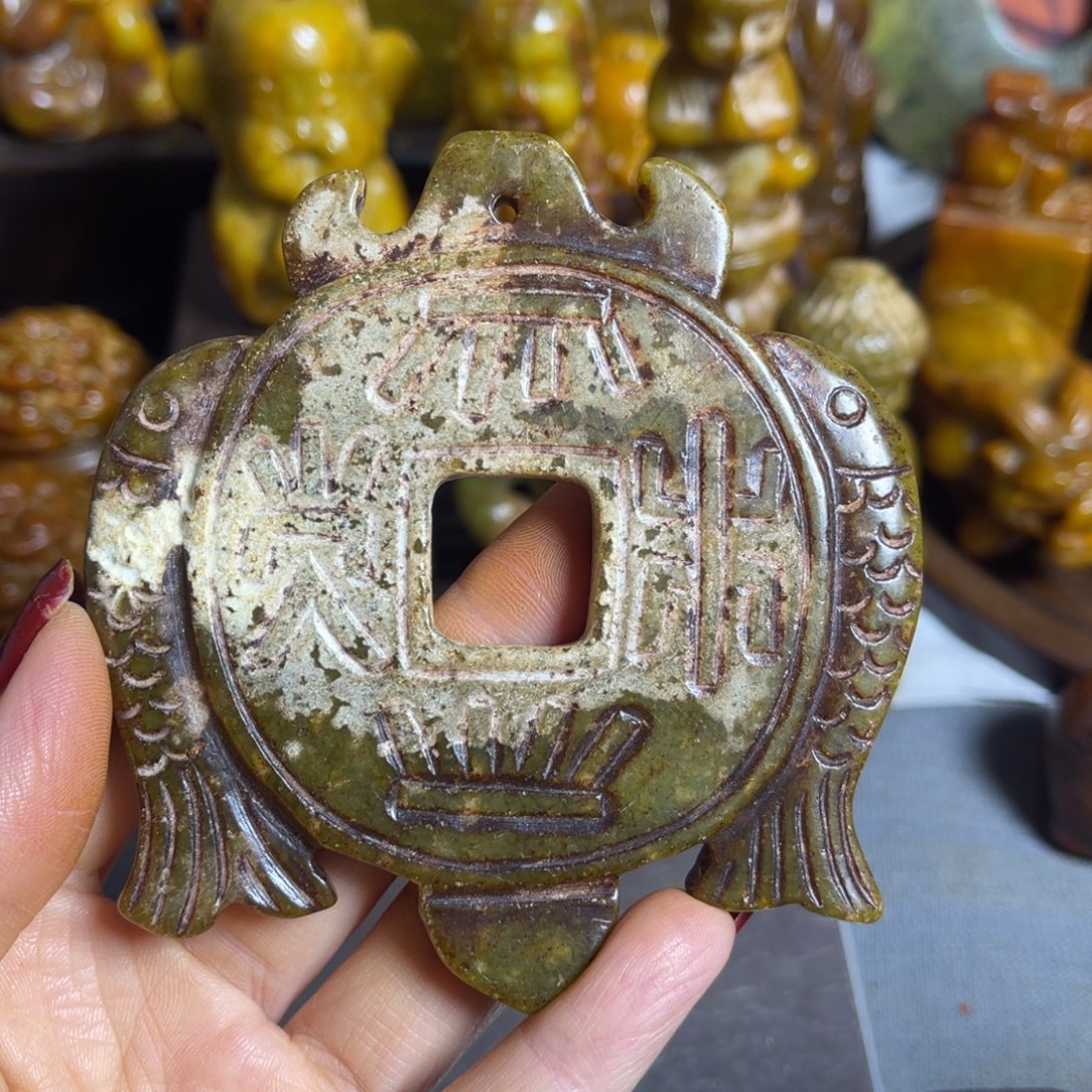 蛇纹石玉合金颈饰