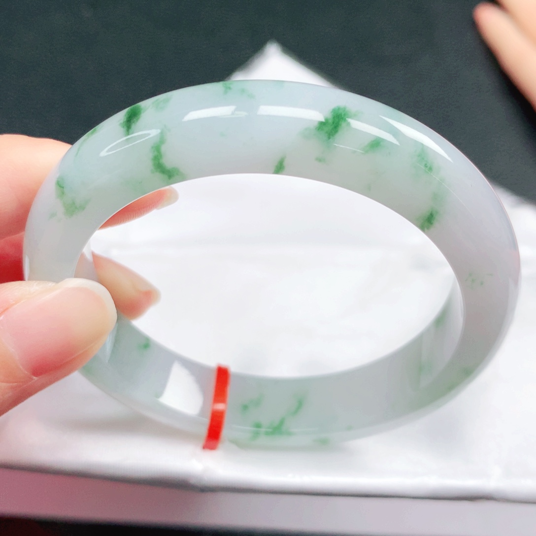 翡翠未镶嵌手镯56圈