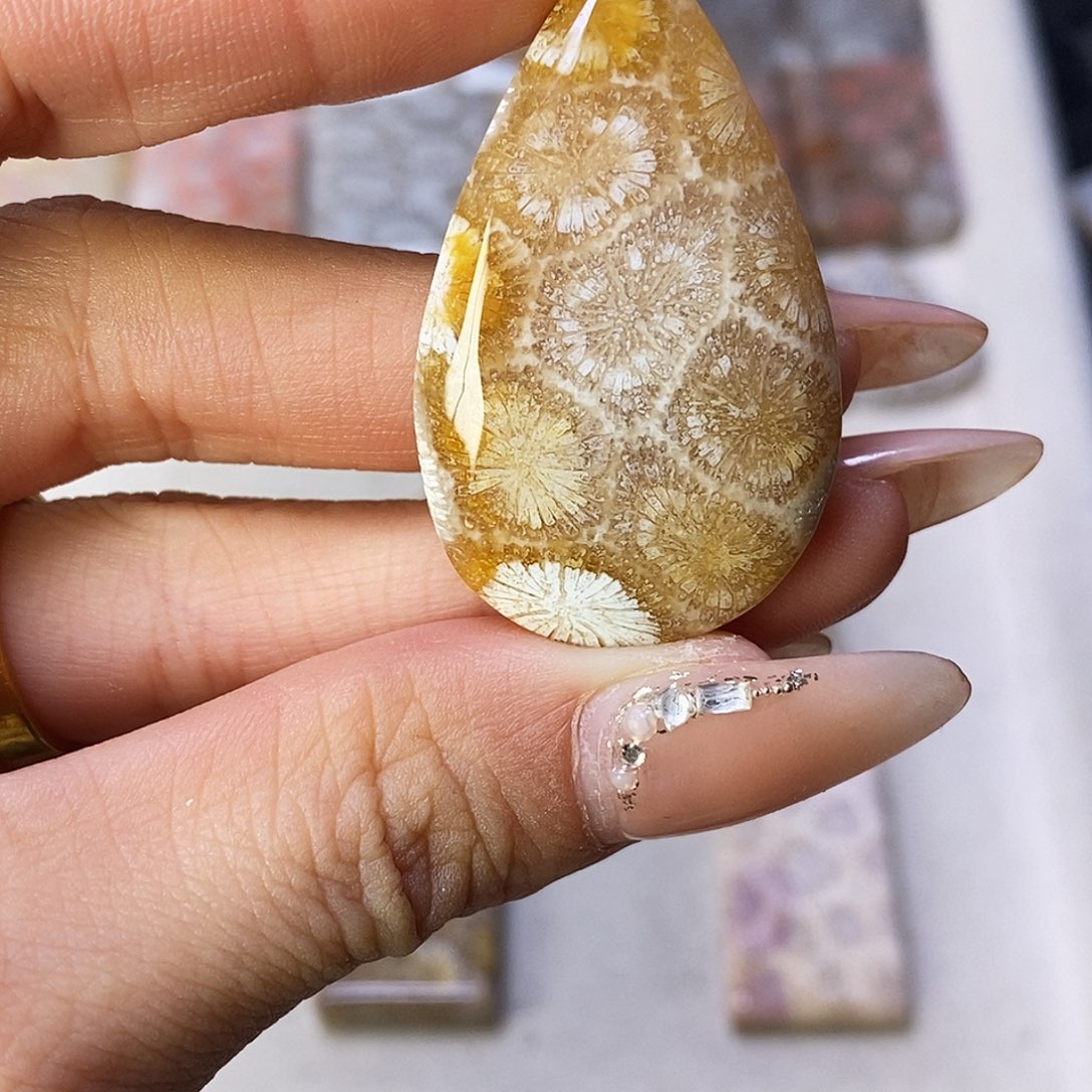 合金颈饰硅化玉用****1