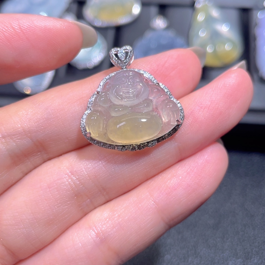 颈饰18K金镶嵌翡翠翡翠