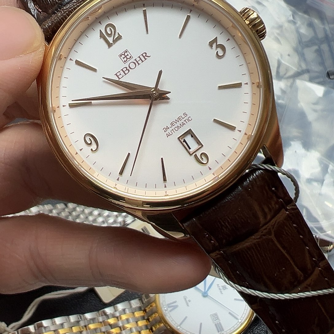 ℳ***鉎孤品闪购手表一个