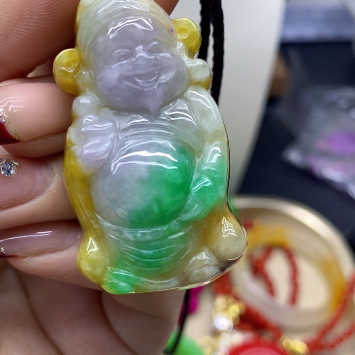 翡翠颈饰未镶嵌吊坠