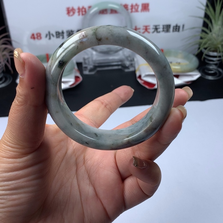 未镶嵌手镯翡翠52