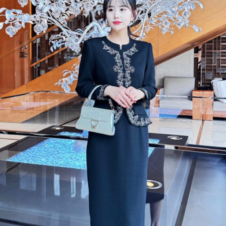 【丹丹】G+春季新款三醋酸新中式花卉刺绣连衣裙G2506