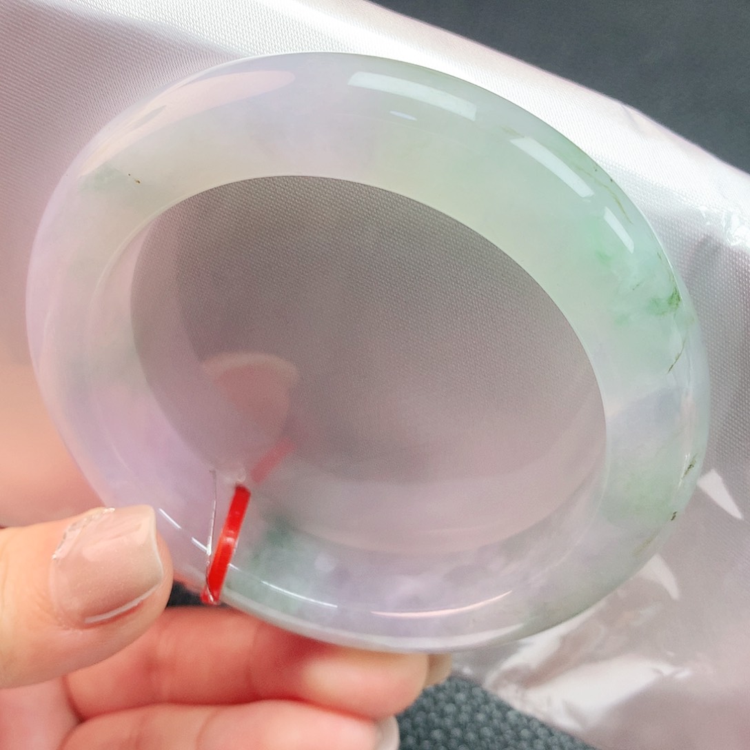 翡翠手镯未镶嵌55圈