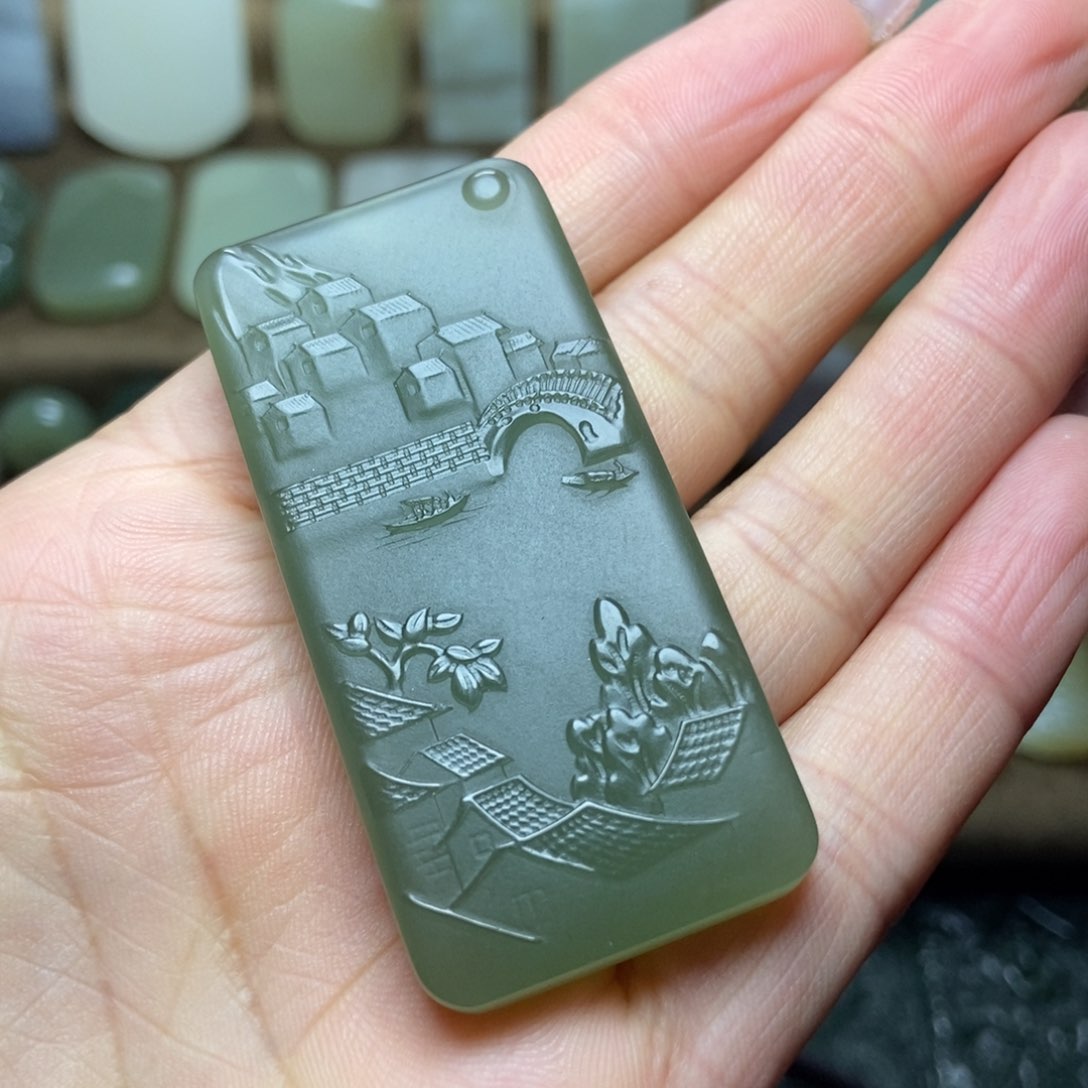 和田玉颈饰未镶嵌浩*