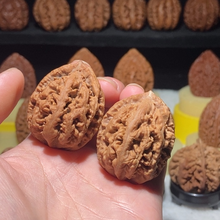 把件文玩核桃8号车